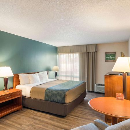 Econo Lodge Grand Junction Buitenkant foto