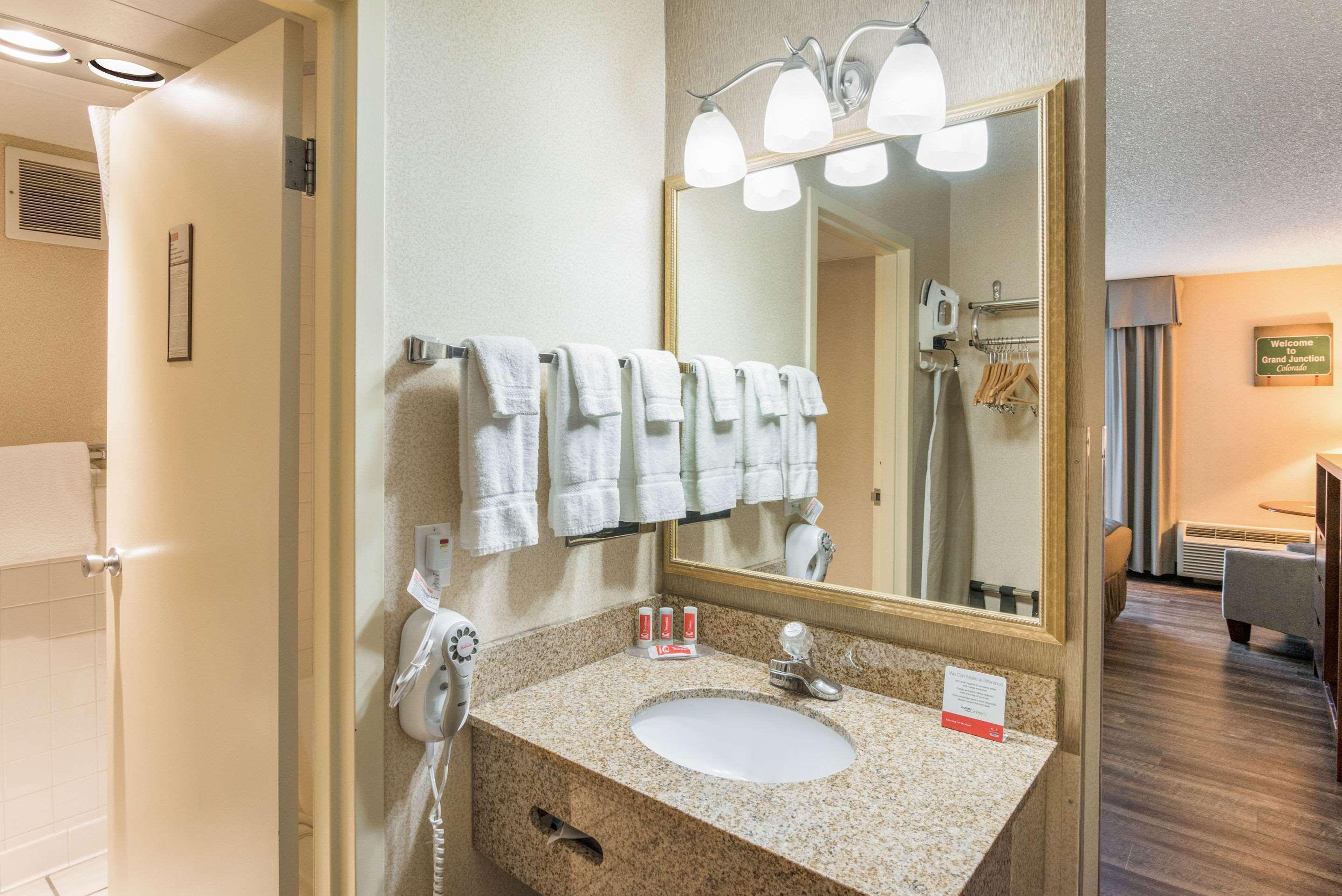 Econo Lodge Grand Junction Buitenkant foto