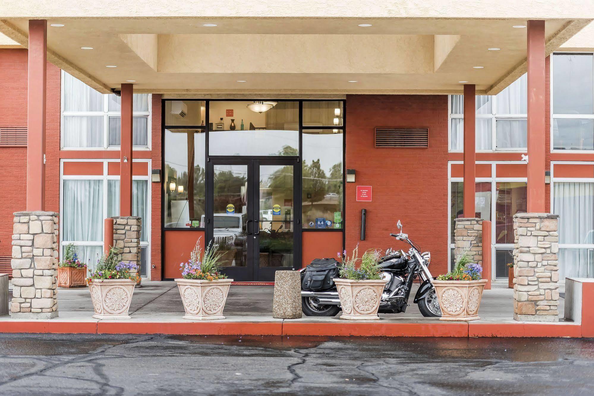 Econo Lodge Grand Junction Buitenkant foto